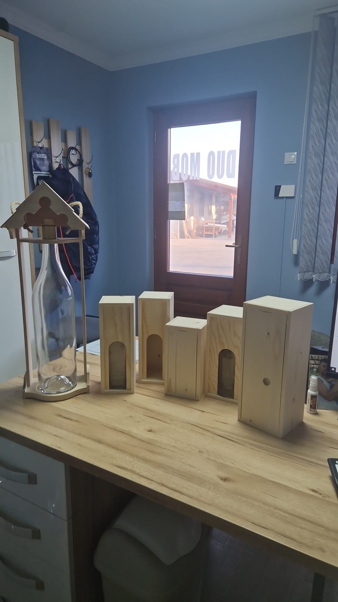 Image of a wooden box